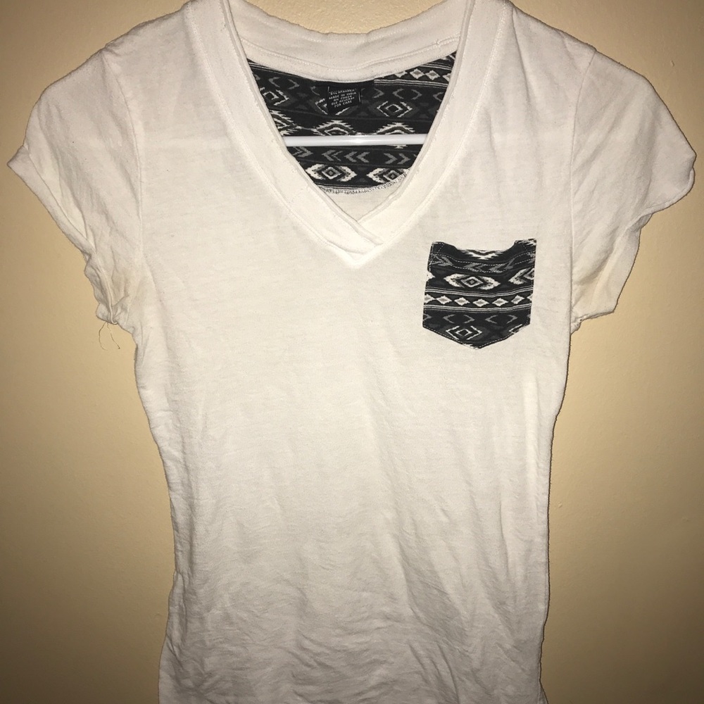 V-Neck Tee w/ Pocket Design